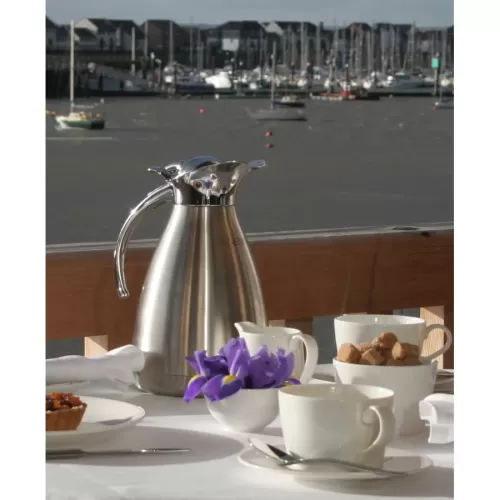 Elia Shatterproof Stainless Steel Lined Jug with Flip Lid 0.6Litre - pack size 1