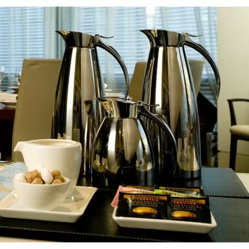 Elia Stainless Steel Slimline Vacuum Jug 1Litre - pack size 1