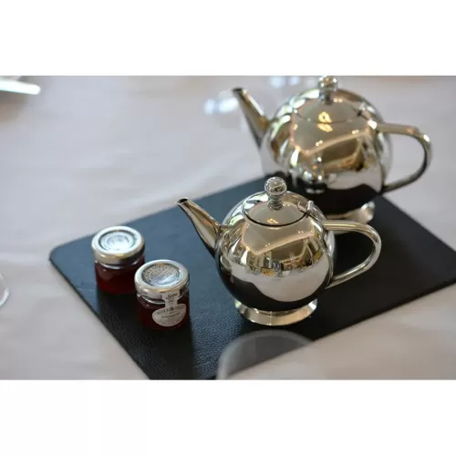 Elia Round Stainless Steel Teapot with Infuser 800ml - pack size 1