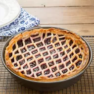 MasterClass Non-Stick Carbon Steel Round Deep Pie Pan 23cm - pack size 1